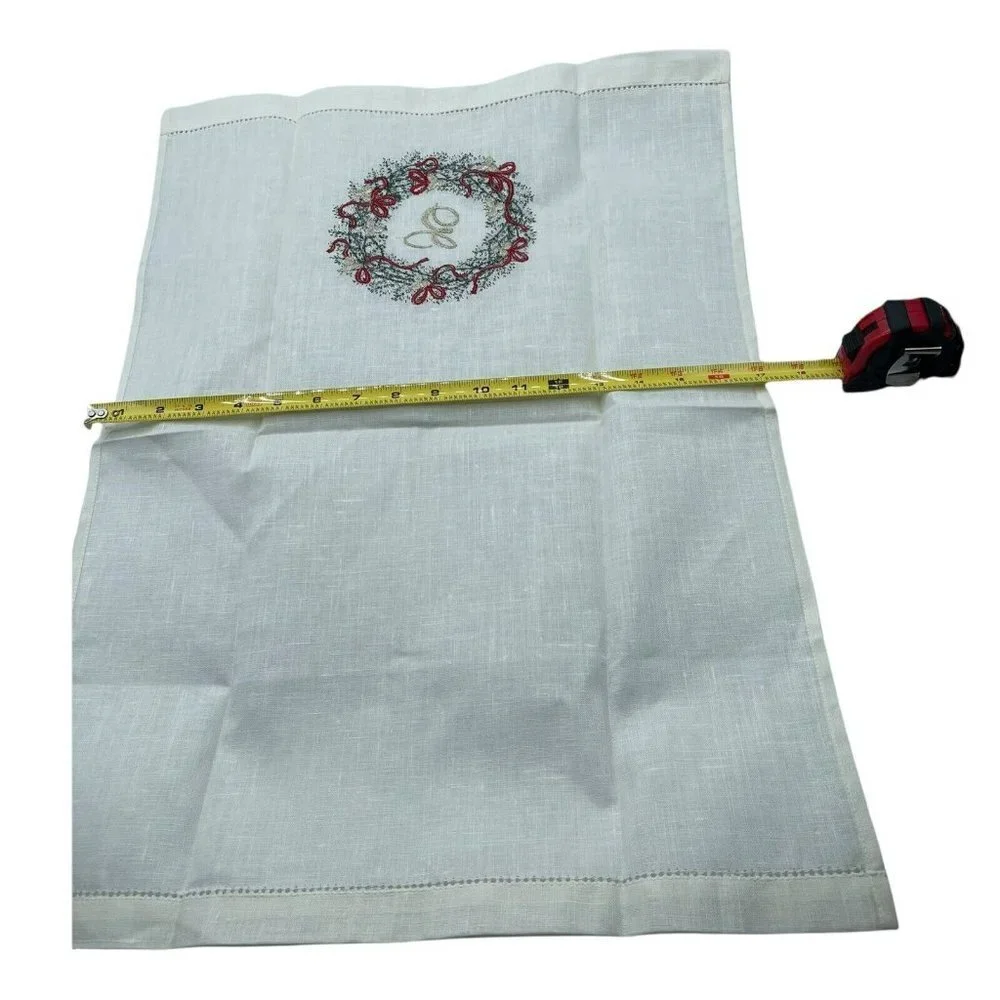 Embroidered Monogram Letter E Christmas Linen Handtowel Wreath Design
